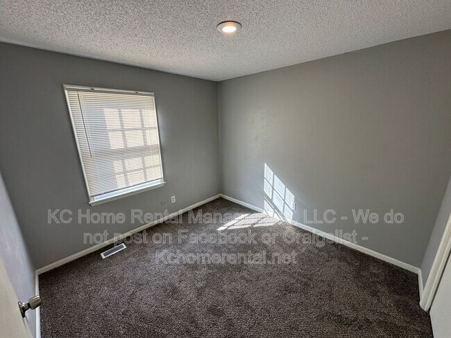 Building Photo - 1255 Petzold Dr