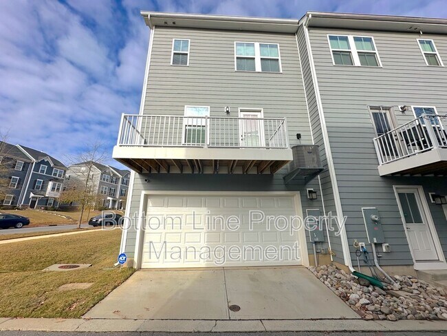 Building Photo - 1332 Ashbury St