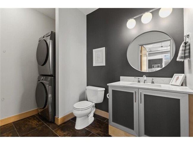 Building Photo - 918 N 3rd St