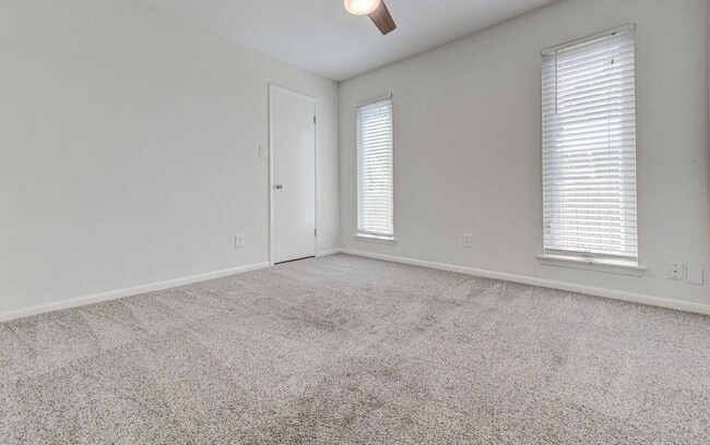 Building Photo - 1406 Thornridge Rd