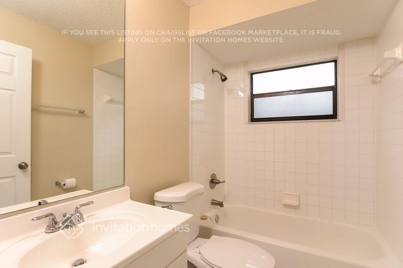 Building Photo - 7303 Box Elder Dr