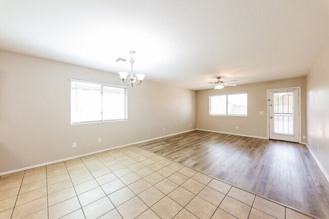 Building Photo - 10309 W Hess St