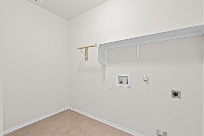 Building Photo - 156 Marcheeta Way