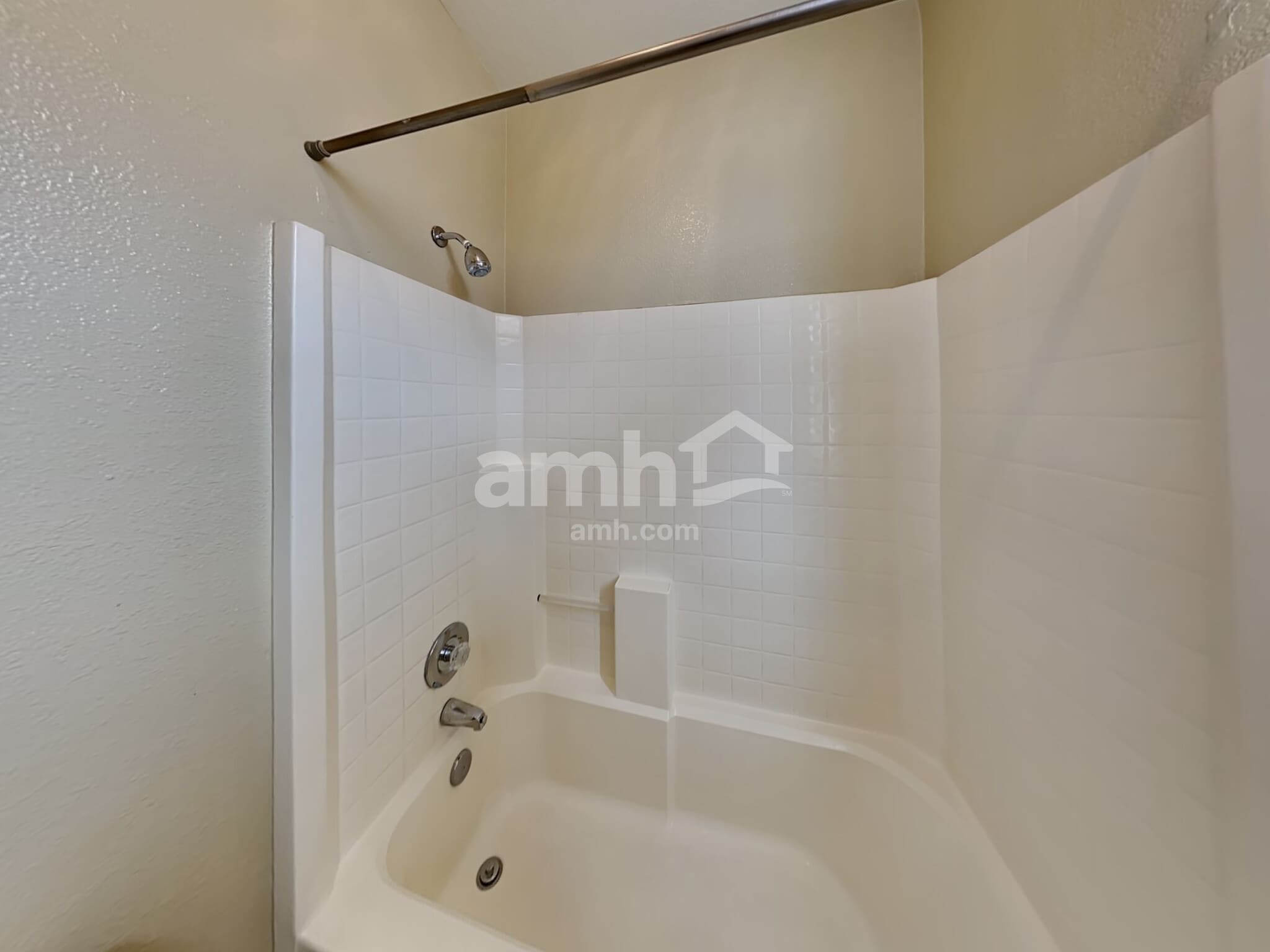 Building Photo - 766 S Jesse St