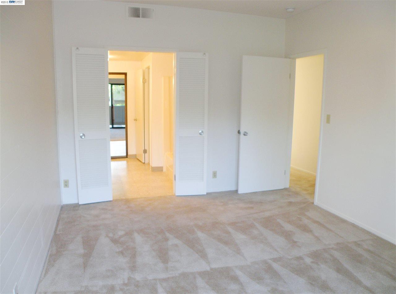 Building Photo - 25930 Kay Ave