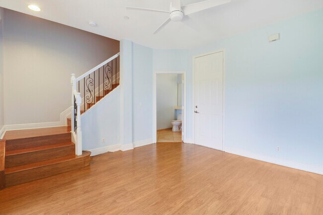 Building Photo - 4581 Artesa Way S
