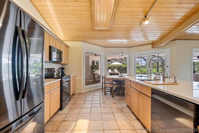 Building Photo - 10252 Shireoaks Ln