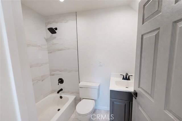 Building Photo - 5637 Redwood Ave