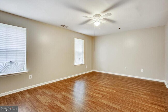 Building Photo - 1670 Brooksquare Dr