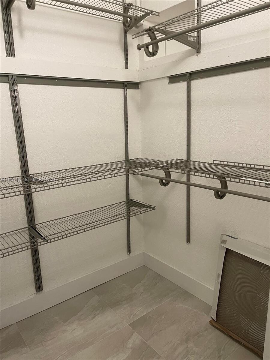 Building Photo - 1255 W 49th St