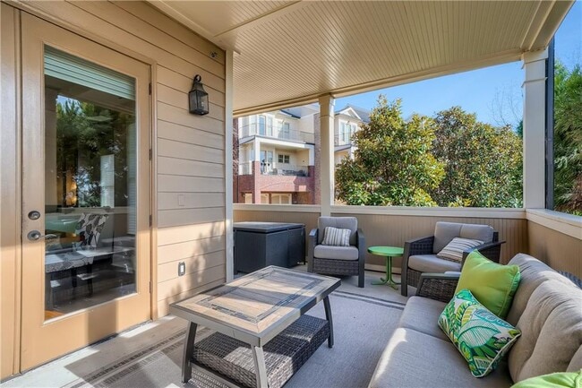 Building Photo - 6060 City Walk Ln