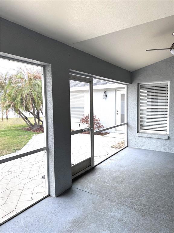 Building Photo - 2616 Hickory View Loop