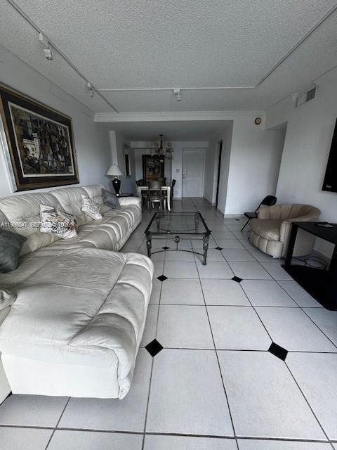 Building Photo - 100 Bayview Dr