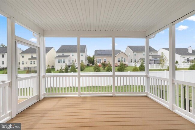 Building Photo - 106 Heyford Dr