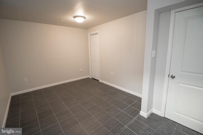 Building Photo - 45567 Bethson St