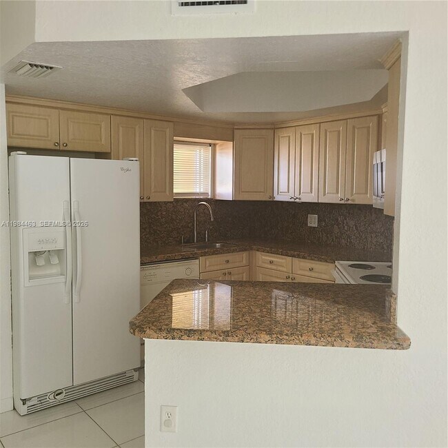 Building Photo - 8245 Lake Dr