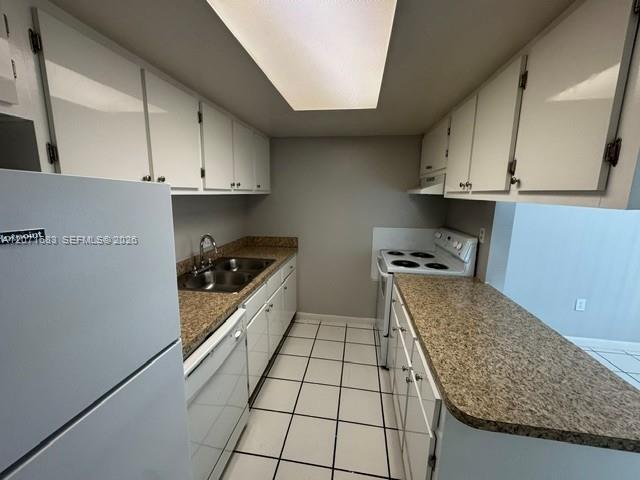 Building Photo - 6011 Winegard Rd