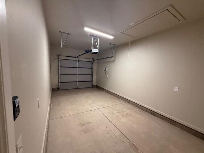 Building Photo - 4113 Abbey Pk Dr