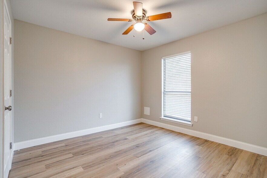 Bedroom 1 - 7920 Lazy Brook Dr