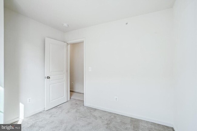 Building Photo - 12789 Lotte Dr