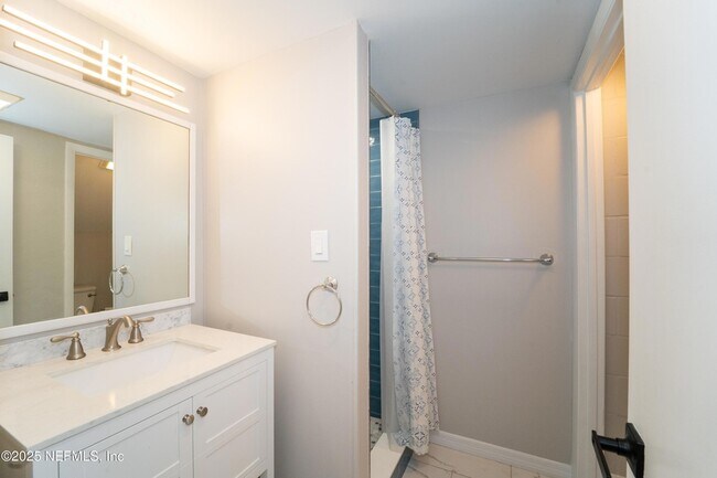 Building Photo - 5455 Pelican Way