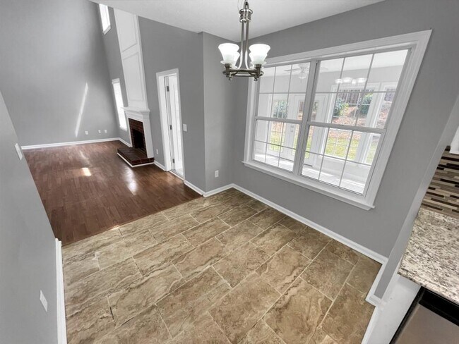 Building Photo - 1926 Leacroft Ct