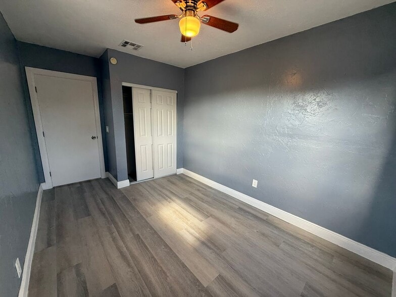 Building Photo - 509 Douglass Ave