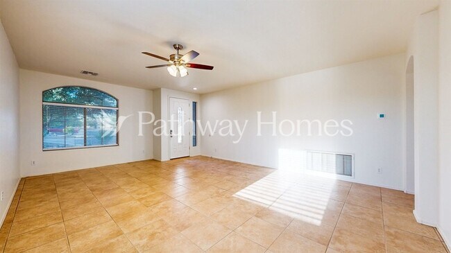 Building Photo - 43448 Askew Dr