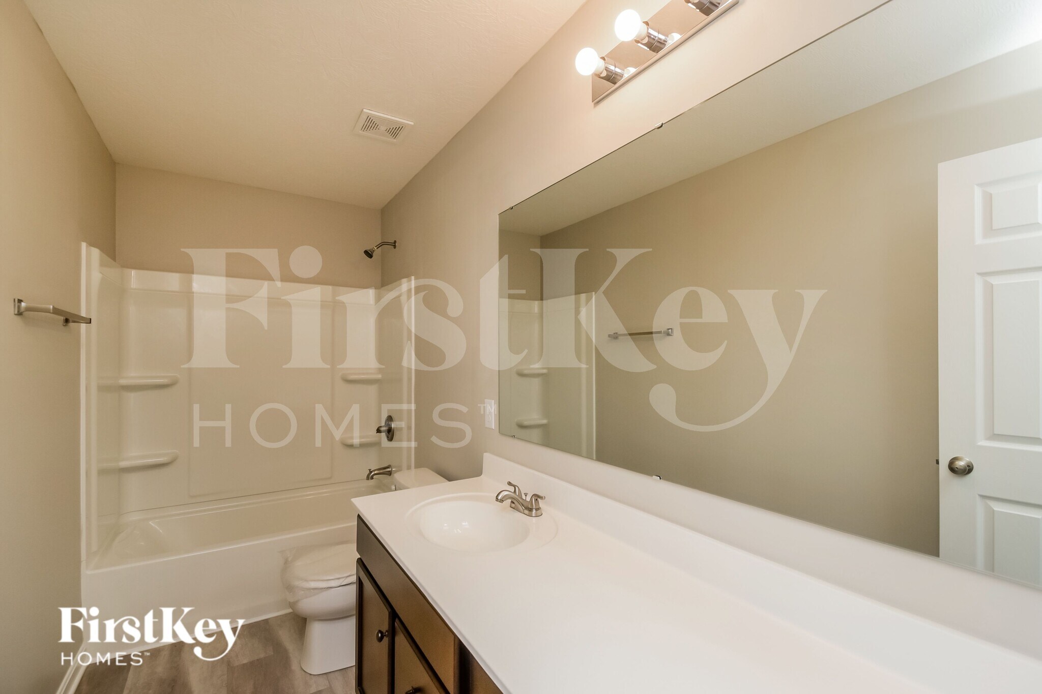 Building Photo - 5510 Wood Spg Ln