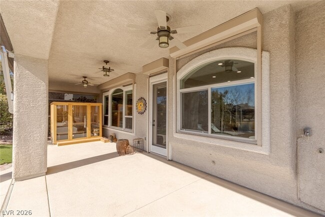 Building Photo - 9421 Queen Charlotte Dr