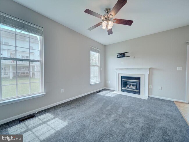 Building Photo - 6311 Hot Spring Ln