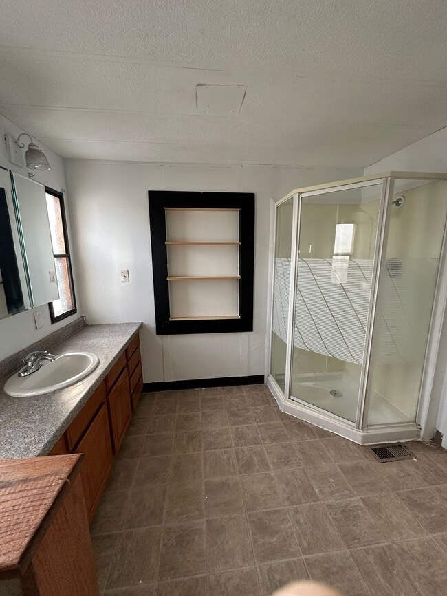 Building Photo - 102 E Water St