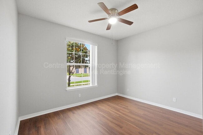 Building Photo - 2772 Mead Ave