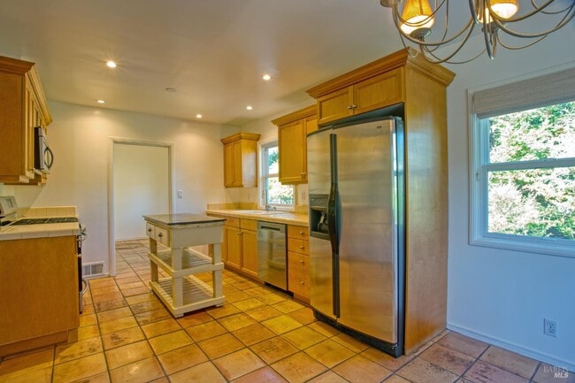 Building Photo - 56 Wild Iris Dr