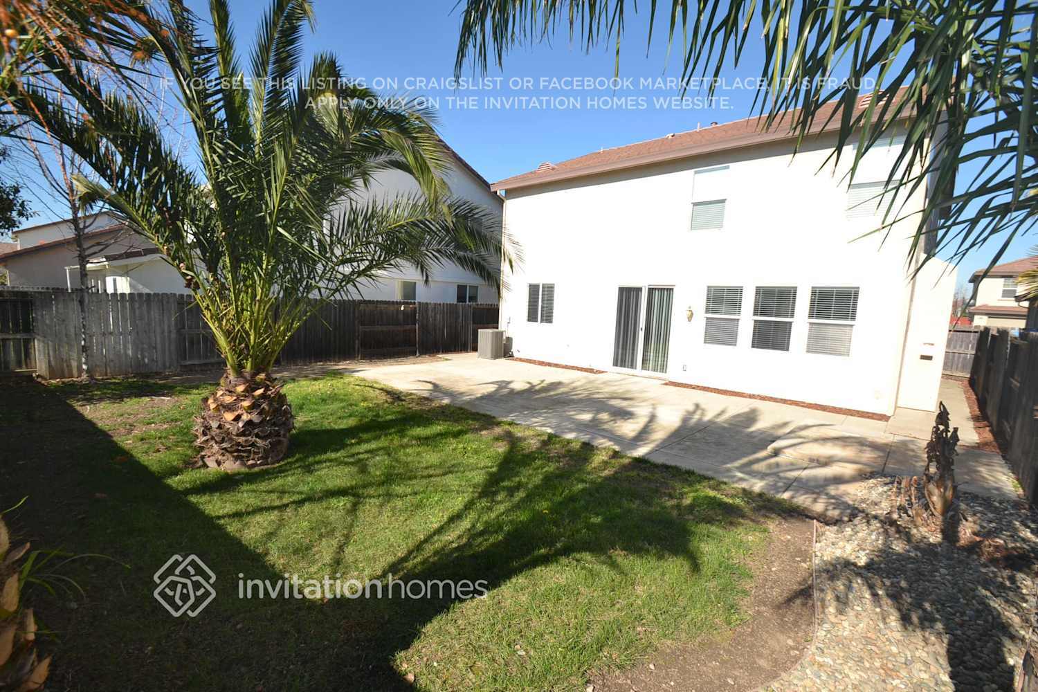 Building Photo - 7690 Roosterfish Way