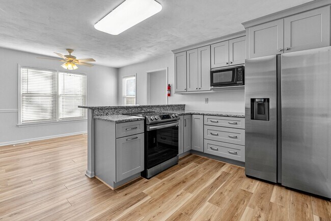 Building Photo - Charming 4-Bedroom Home for Rent in Chesapeake