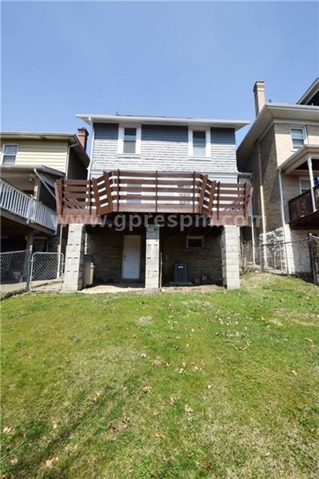 Building Photo - Mt Lebanon 3-bedroom house for rent