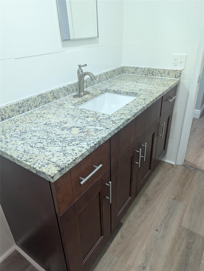 Building Photo - 5820 NW 17th Pl