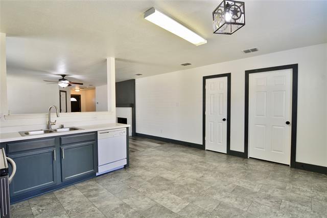 Building Photo - 703 Moss Glen Trail