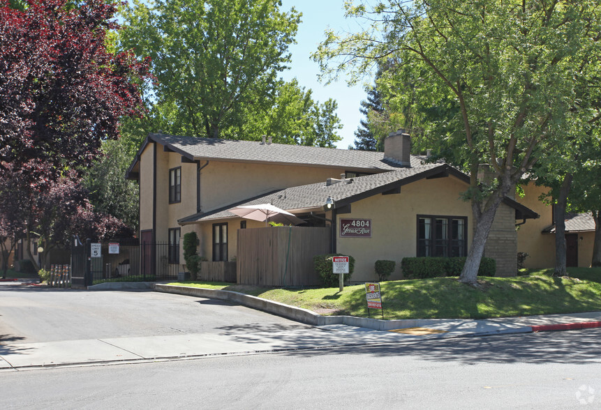 Primary Photo - Grouse Run Apartments