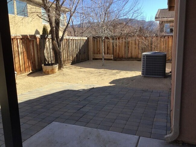 Building Photo - 3 Bedroom plus Den 2 Bath So. Reno Home
