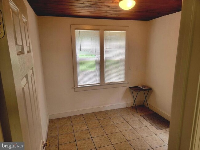 Building Photo - 1138 Lehigh St