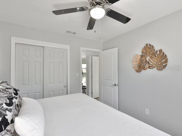 Building Photo - 6206 S Adelia Ave