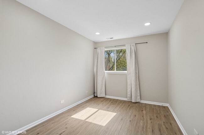 Building Photo - 1048 Courtland Dr