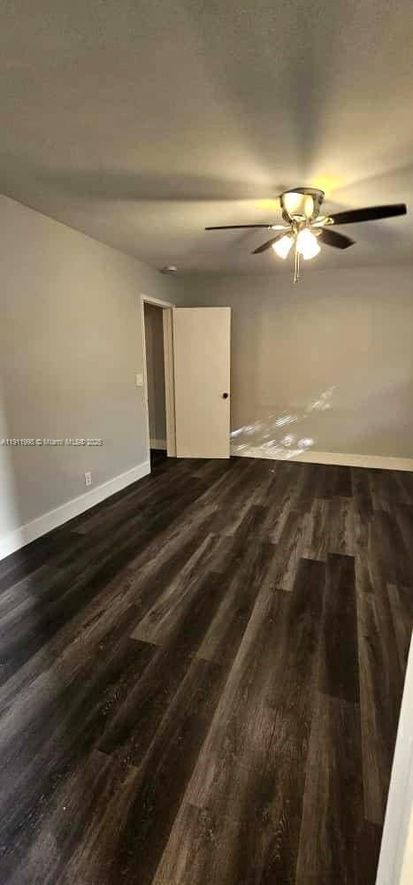 Building Photo - 161 NW 40th St