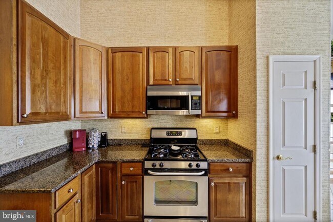 Building Photo - 2602 Clarion Ct