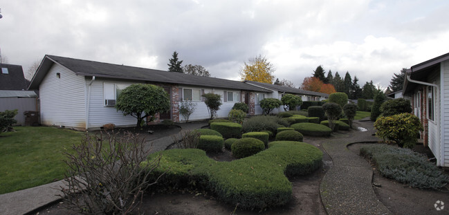 Building Photo - Pleasant Square Apartments