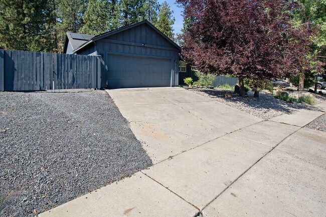 Building Photo - 61039 Honkers Ln