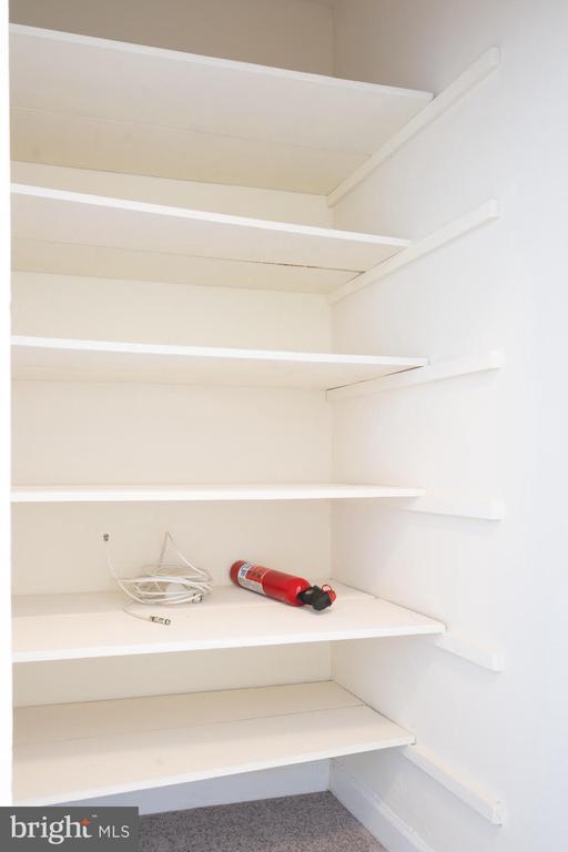 Building Photo - 1021 Arlington Blvd