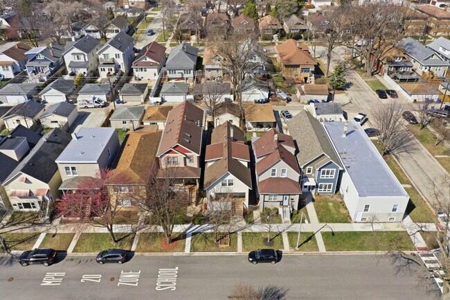 Building Photo - 907 Ferdinand Ave